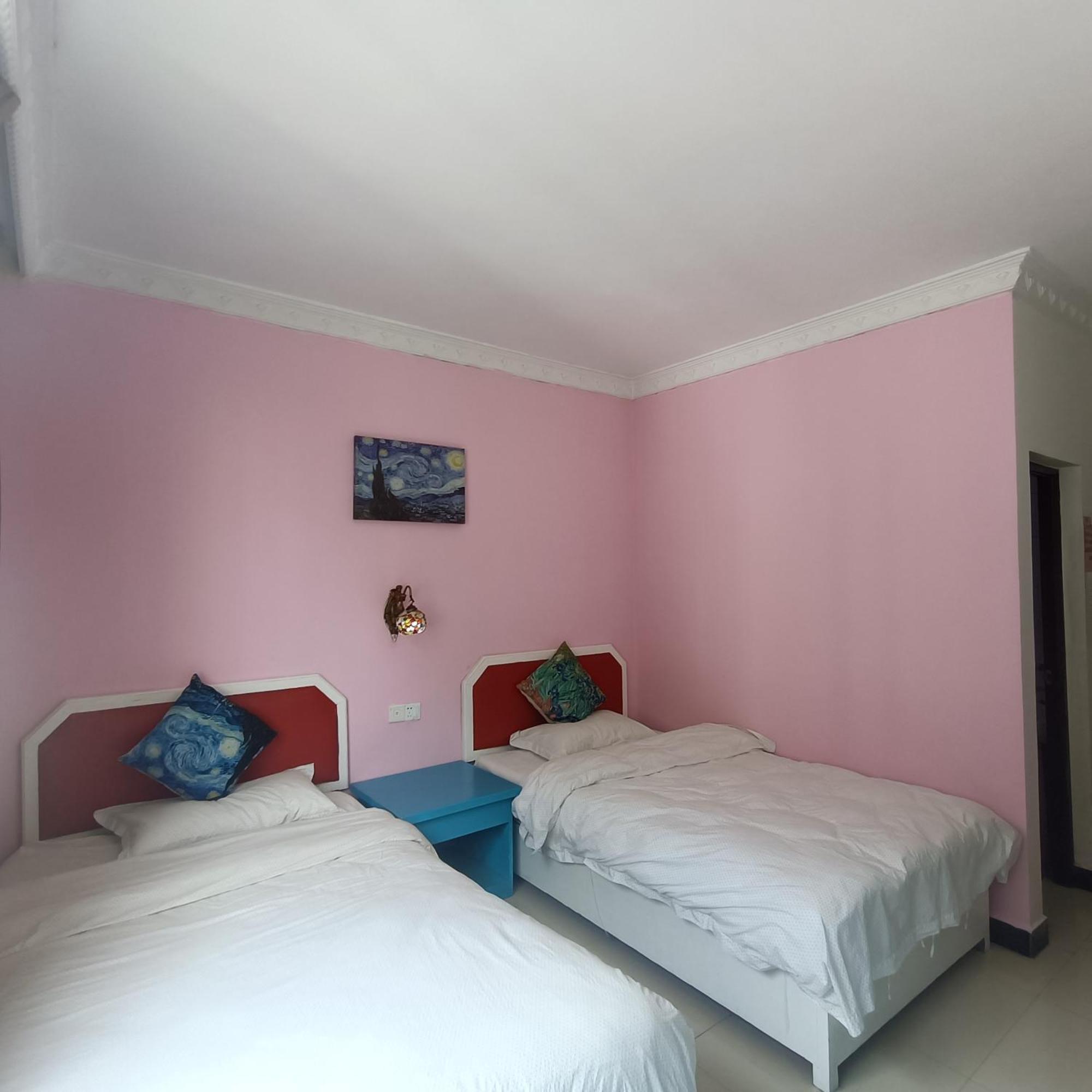 Yangshuo How Flowers Hostel מראה חיצוני תמונה