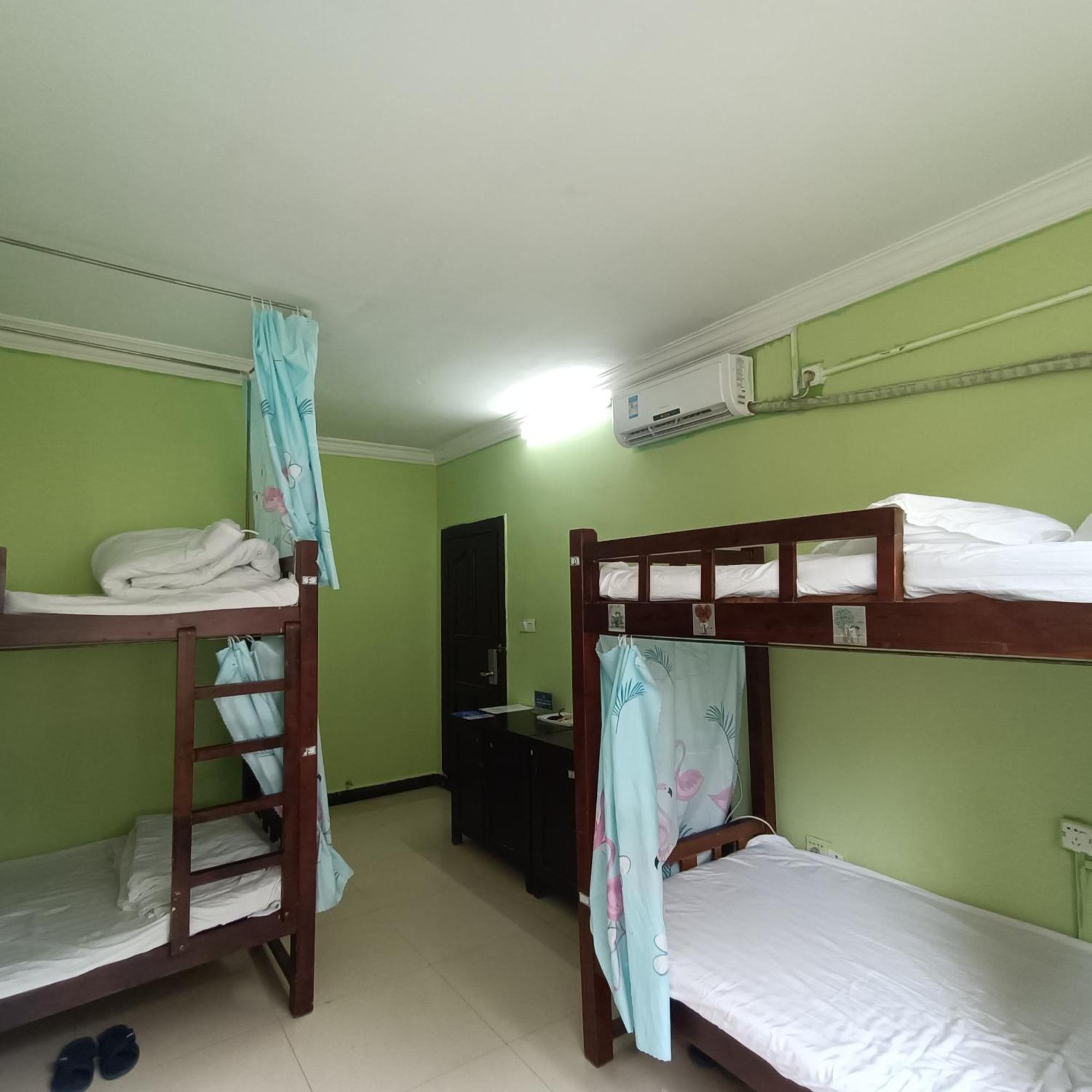 Yangshuo How Flowers Hostel מראה חיצוני תמונה