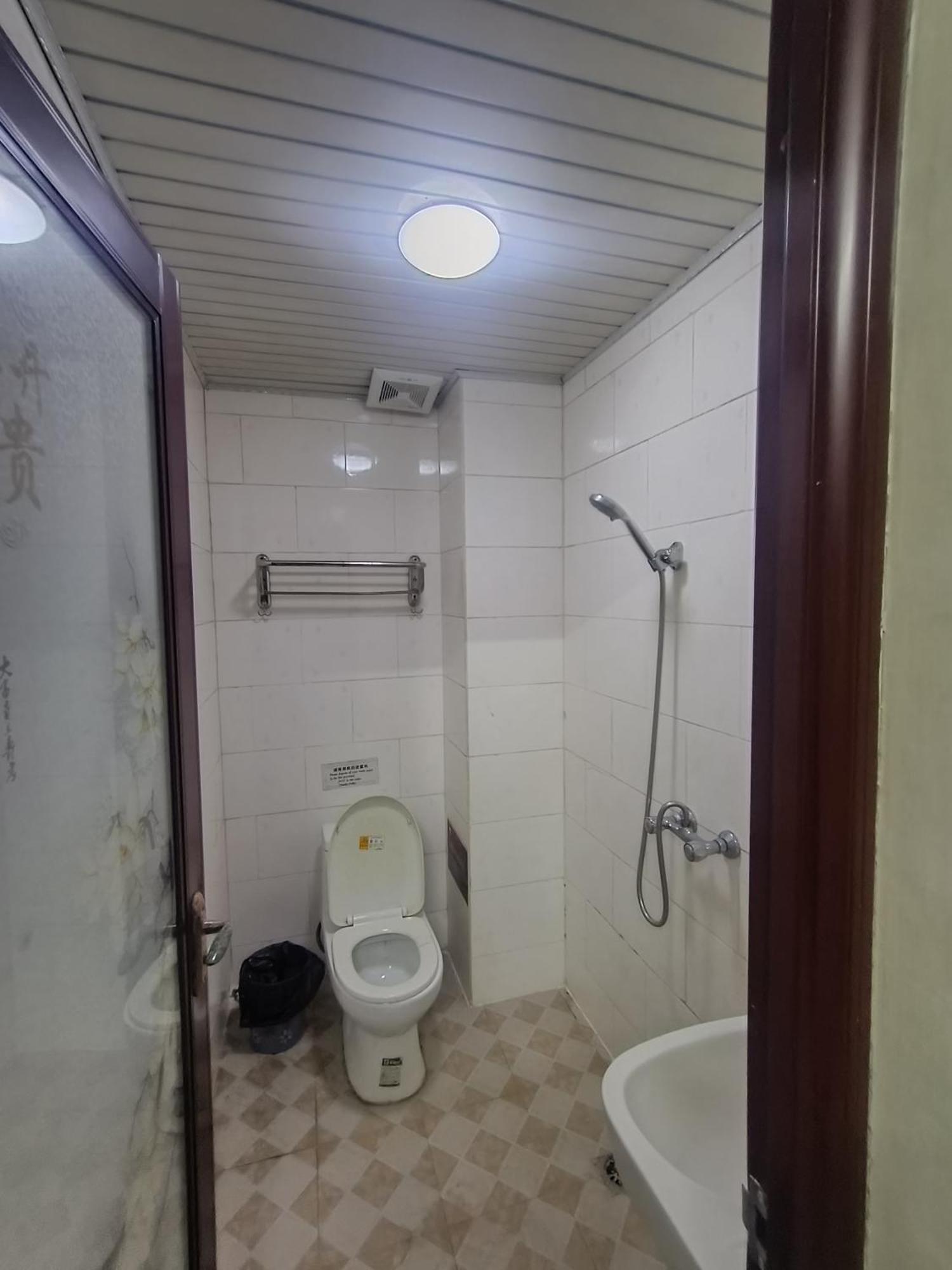 Yangshuo How Flowers Hostel מראה חיצוני תמונה