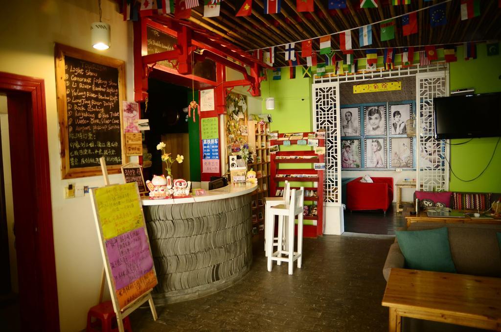 Yangshuo How Flowers Hostel מראה חיצוני תמונה