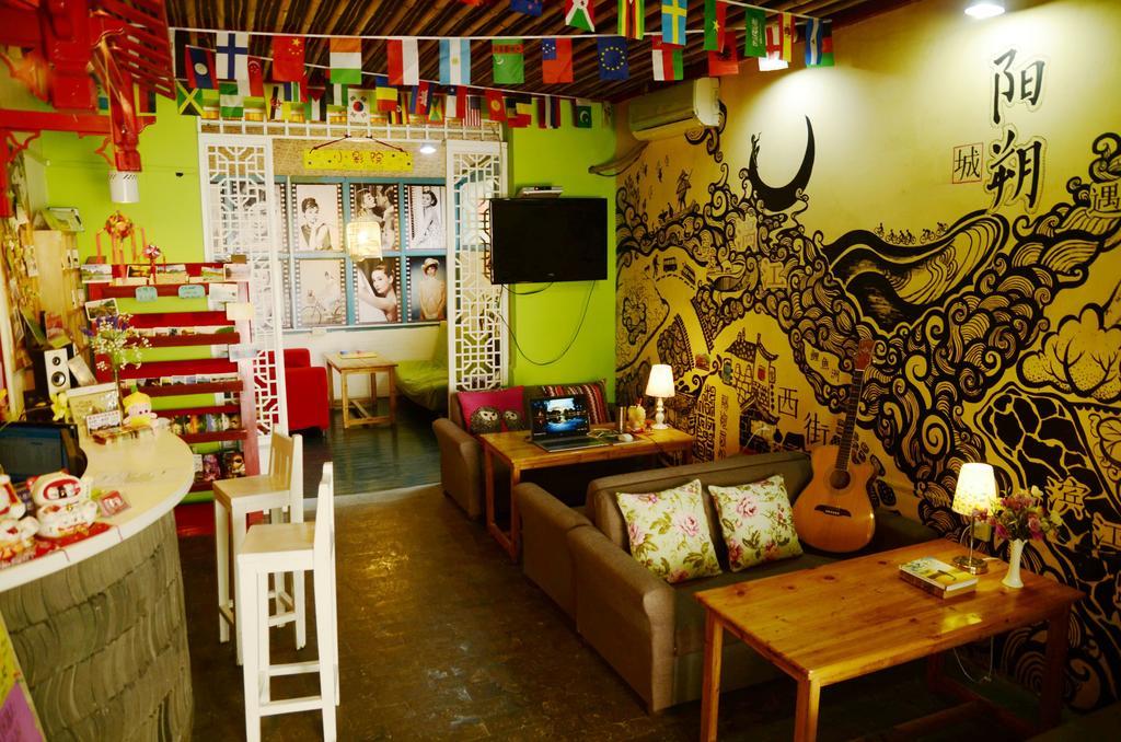 Yangshuo How Flowers Hostel מראה חיצוני תמונה