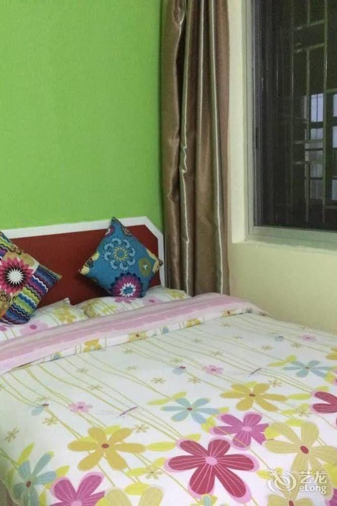 Yangshuo How Flowers Hostel מראה חיצוני תמונה