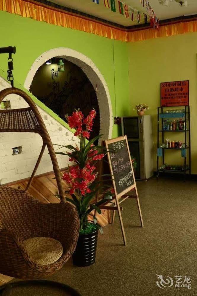 Yangshuo How Flowers Hostel מראה חיצוני תמונה
